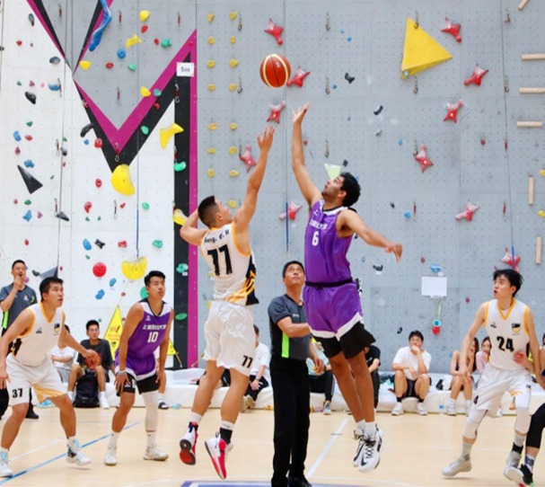 西甲裁判罚下昔日名哨，后者曾执法当年的米兰利物浦欧冠决赛