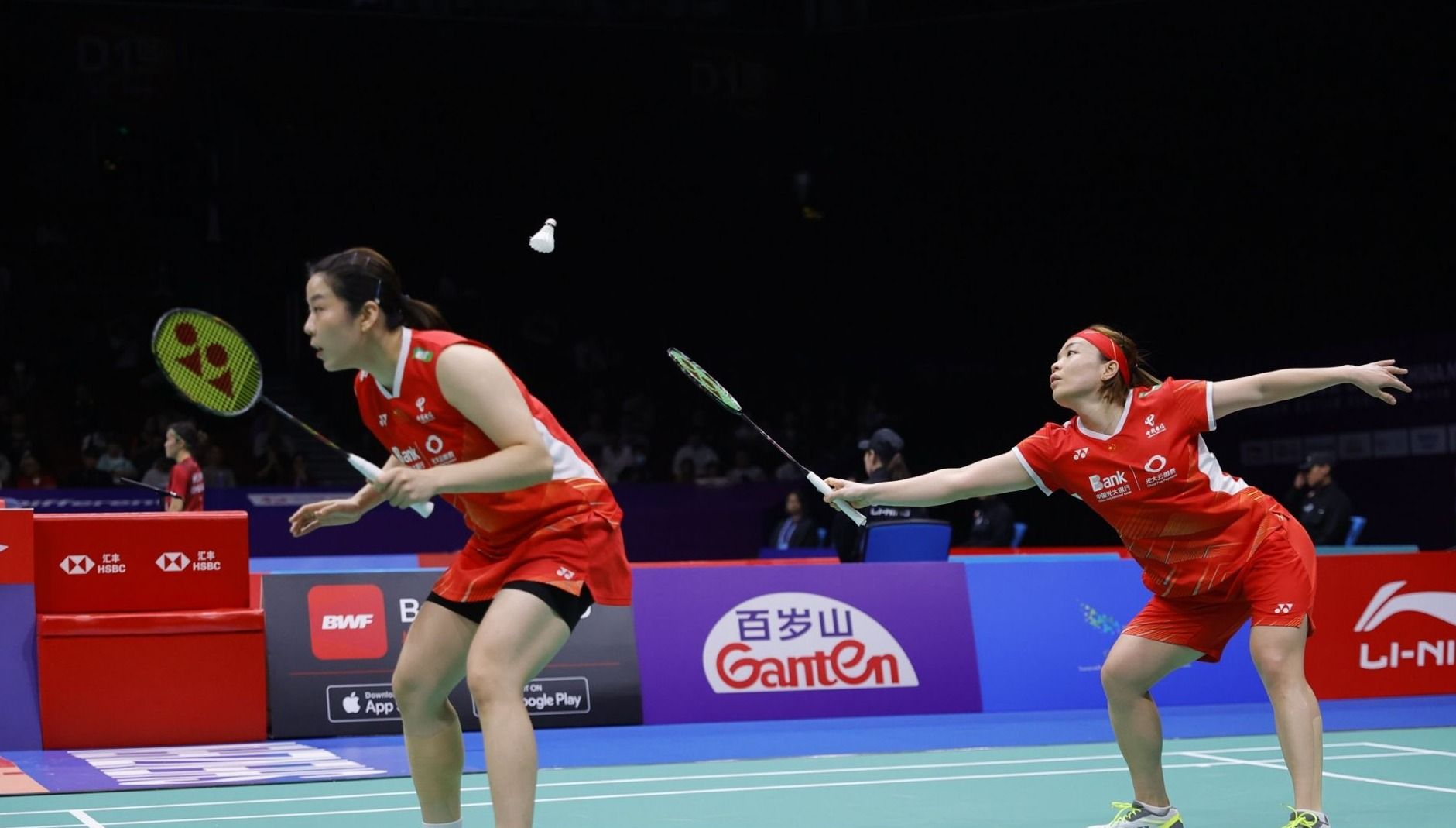 通过数据分 通过数据分