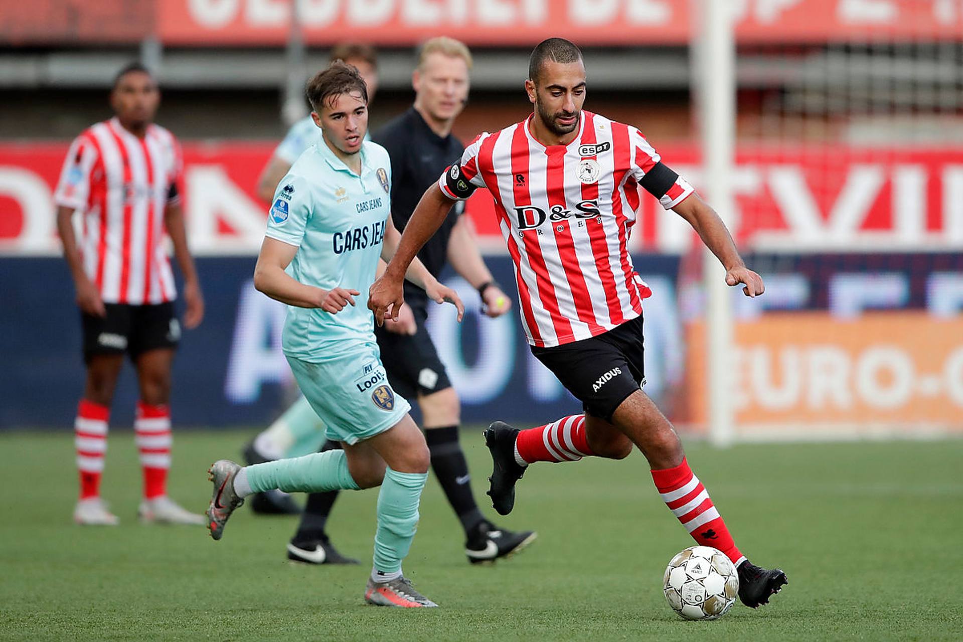 在主力阵容 在主力阵容